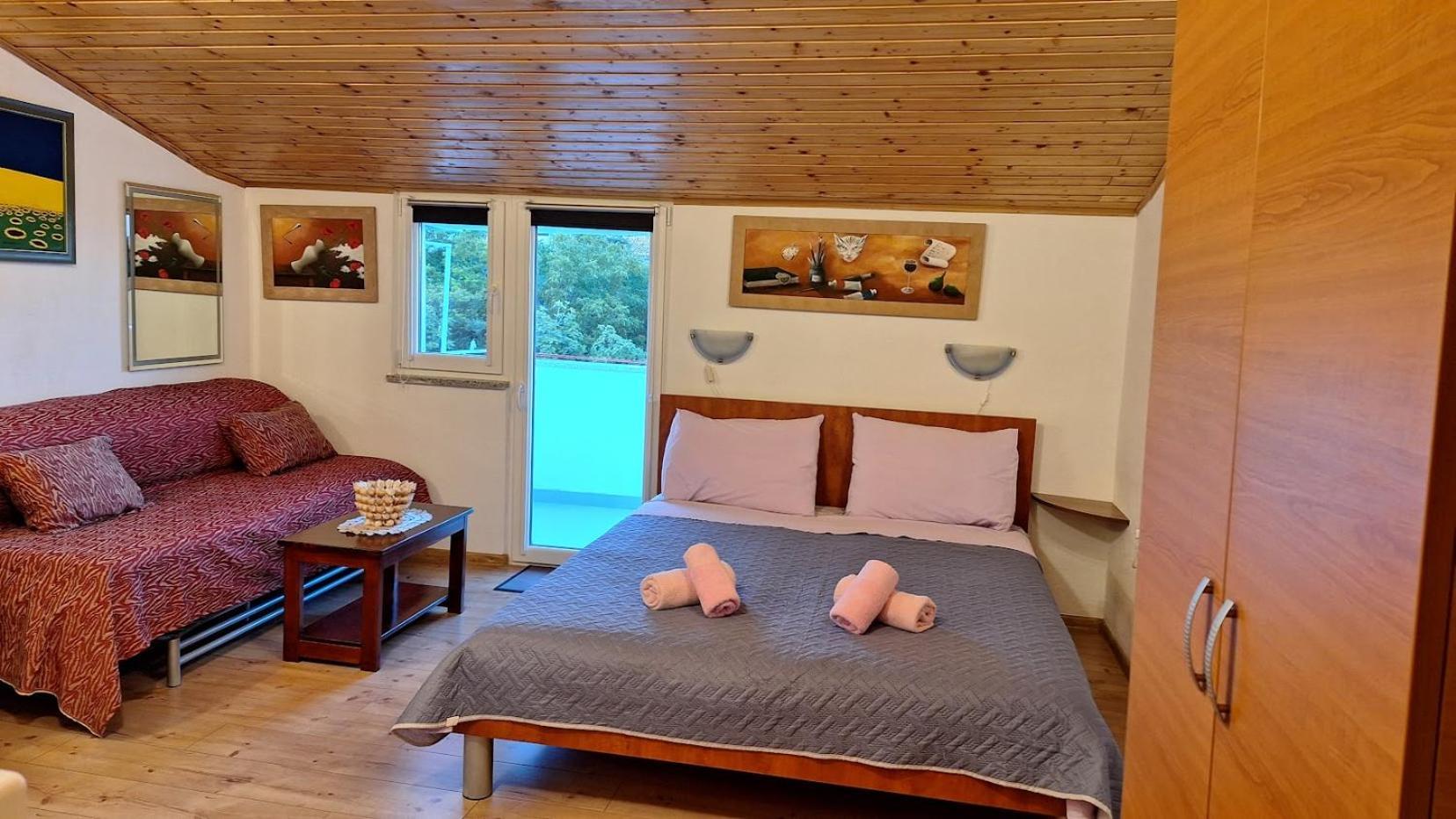 Apartma Alex *