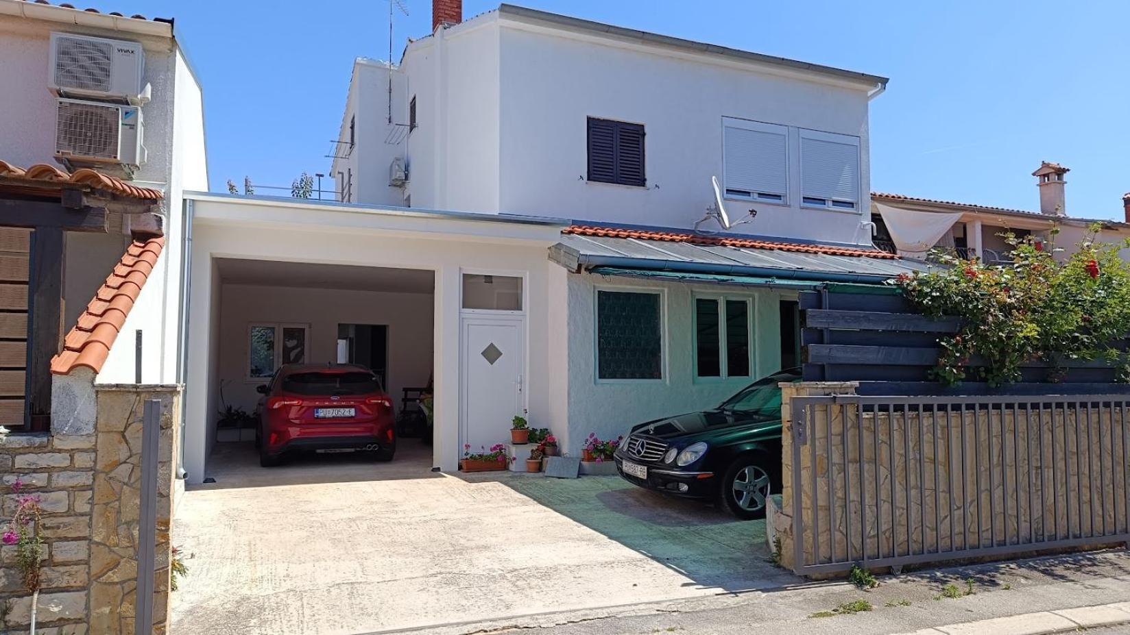 Alex Apartma